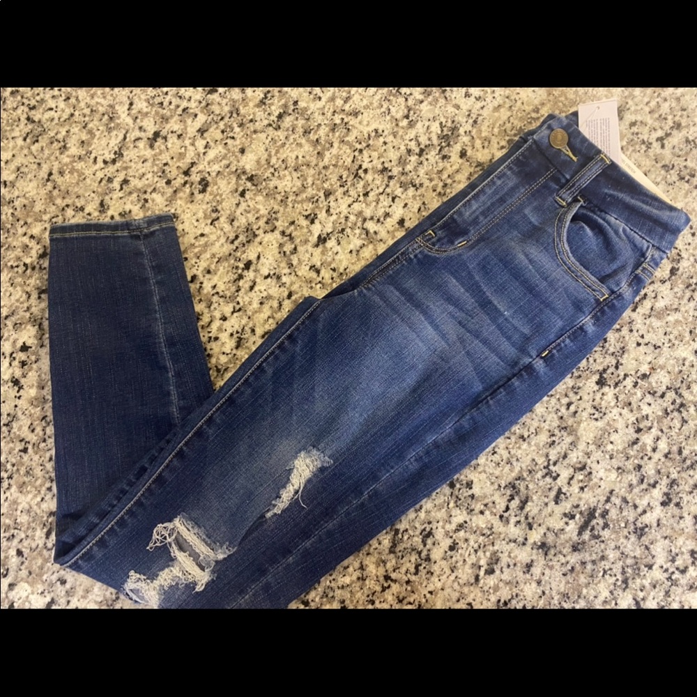women’s American Eagle jeans size 0